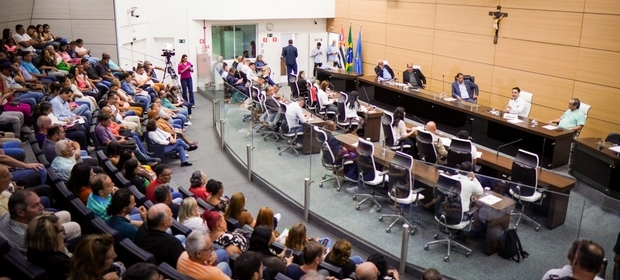 “Chegou a hora de Guarujá”; presidente da APS fala sobre benefícios da ligação seca em audiência pública