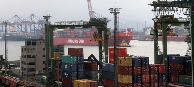 Leilão de megaterminal no Porto de Santos gera disputa entre armadores e terminais portuários