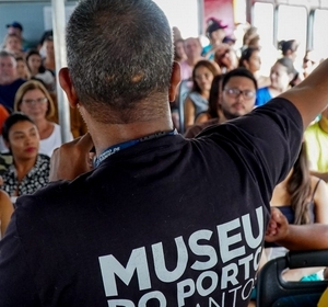 Museu do Porto de Santos promove passeio de barco em comemoração ao Dia da Mulher