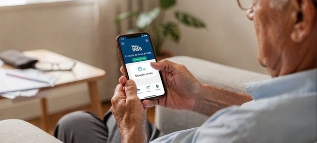 INSS dispensa ida ao banco para prova de vida